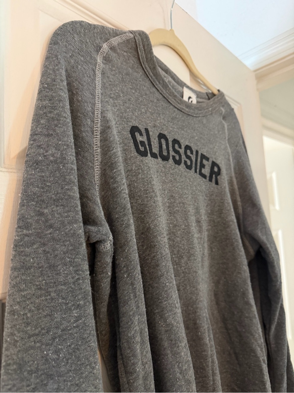 Glossier Gray Logo Crewneck Sweatshirt Medium - Picture 3 of 4